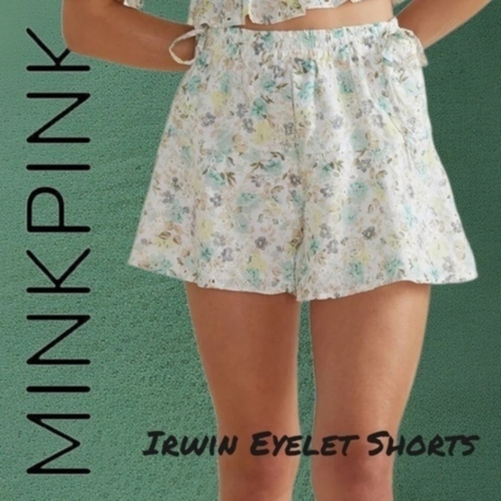 MINKPINK NWT Irwin Side-Tie Flowy Relaxed Fit Floral Cotton Eyelet Shorts/LG